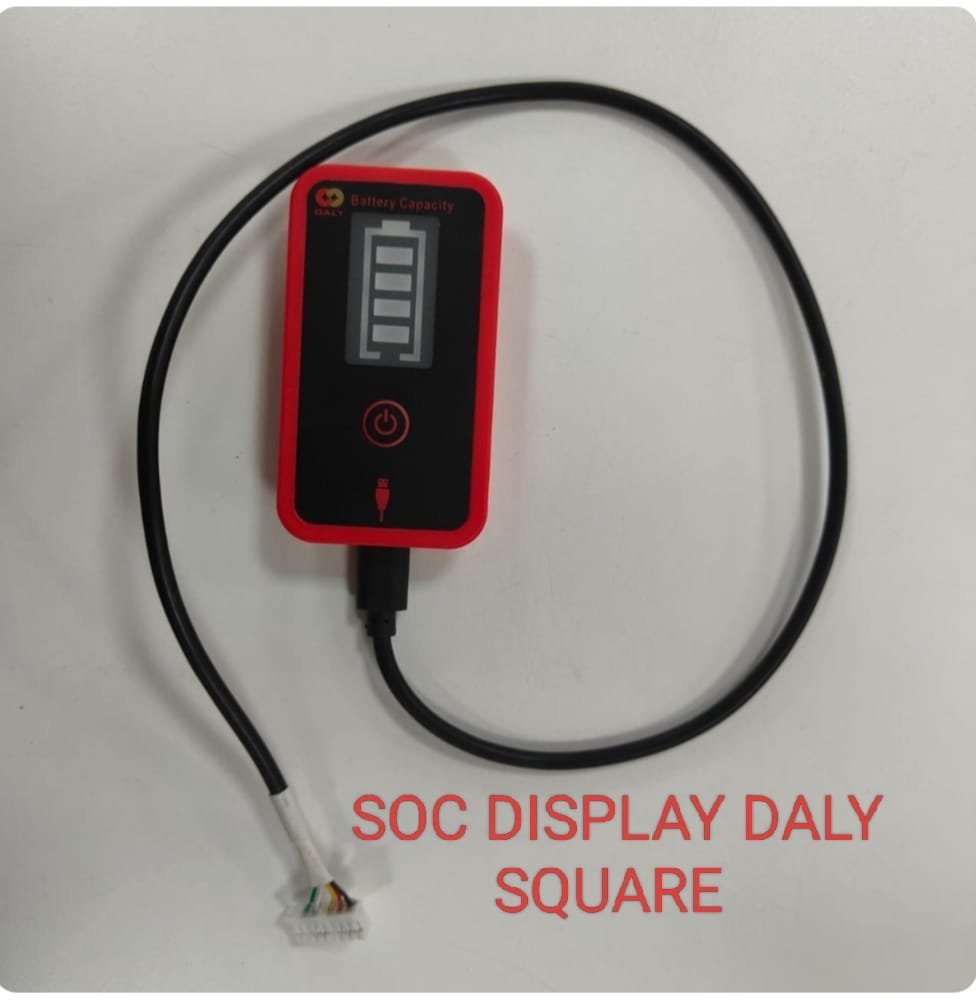 SOC DISPLAY DALY SQUER
